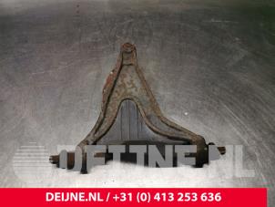 Używane Wahacz zawieszenia dolny lewy przód Volvo C70 (NC) 2.0 T 20V Cena € 35,00 Procedura marży oferowane przez van Deijne Onderdelen Uden B.V.