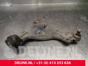 Used Front lower wishbone, left Mercedes Vito (639.6) 3.0 122 CDI V6 24V Price € 72,60 Inclusive VAT offered by van Deijne Onderdelen Uden B.V.