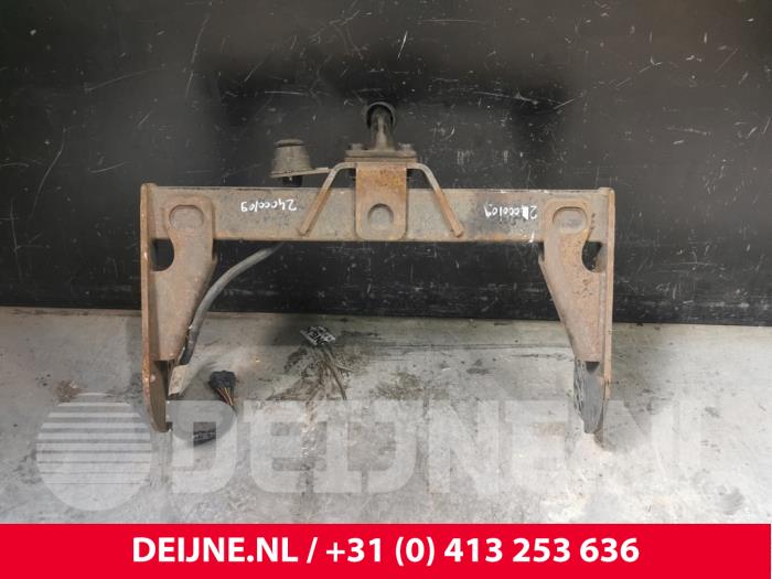 Begagnade Dragkrok Ford Transit Custom 2.2 TDCi 16V Pris € 121,00 Inklusive moms erbjuds av van Deijne Onderdelen Uden B.V.