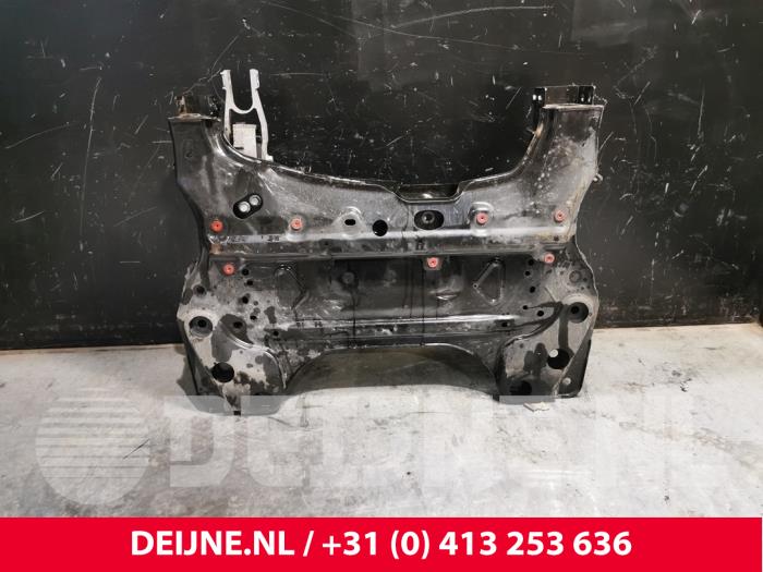 Used Subframe Polestar Polestar 2 78kWh Long Range Dual Motor Price € 423,50 Inclusive VAT offered by van Deijne Onderdelen Uden B.V.