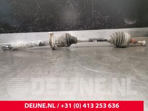 Used Front drive shaft, right Volkswagen Crafter (SY) 2.0 TDI Price € 423,50 Inclusive VAT offered by van Deijne Onderdelen Uden B.V.