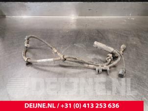 Used Adblue leiding Volkswagen Crafter (SY) 2.0 TDI Price € 36,30 Inclusive VAT offered by van Deijne Onderdelen Uden B.V.