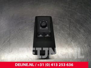 Used Electric window switch Volkswagen Crafter (SY) 2.0 TDI Price € 48,40 Inclusive VAT offered by van Deijne Onderdelen Uden B.V.