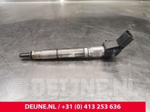 Używane Wtryskiwacz (Diesel) Mercedes Sprinter 5t (906.15/906.25) 515 CDI 16V Cena € 151,25 Z VAT oferowane przez van Deijne Onderdelen Uden B.V.