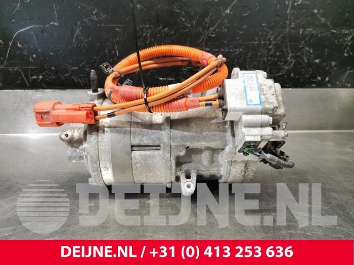 Używane Pompa klimatyzacji Tesla Model 3 EV AWD Cena € 302,50 Z VAT oferowane przez van Deijne Onderdelen Uden B.V.