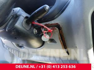 Used Ignition lock + key Opel Movano Combi 2.2 DTI Price on request offered by van Deijne Onderdelen Uden B.V.