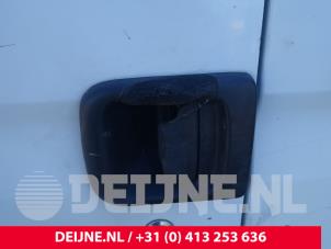 Used Door lock mechanism 2-door, left Opel Movano Combi 2.2 DTI Price € 42,35 Inclusive VAT offered by van Deijne Onderdelen Uden B.V.