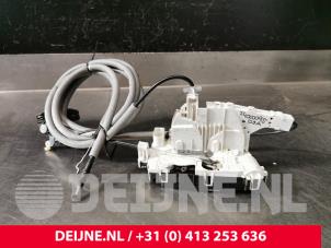 Gebrauchte Schließmechanik Hecktür Bus-Lieferwagen Volkswagen Crafter (SY) 2.0 TDI Preis € 121,00 Mit Mehrwertsteuer angeboten von van Deijne Onderdelen Uden B.V.