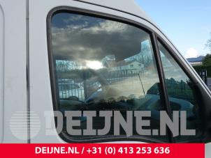 Gebrauchte Türscheibe 2-türig rechts Renault Master III (FD/HD) 2.5 dCi 16V Preis € 48,40 Mit Mehrwertsteuer angeboten von van Deijne Onderdelen Uden B.V.