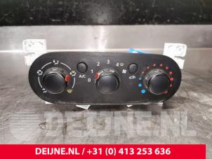 Used Heater control panel Opel Vivaro 1.6 CDTi BiTurbo 125 Price € 42,35 Inclusive VAT offered by van Deijne Onderdelen Uden B.V.