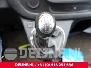 Usados Palanca de cambios Opel Vivaro 1.6 CDTi BiTurbo 125 Precio de solicitud ofrecido por van Deijne Onderdelen Uden B.V.