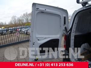 Używane Tylne drzwi samochodu dostawczego Toyota ProAce City 1.5 D-4D 100 Cena na żądanie oferowane przez van Deijne Onderdelen Uden B.V.