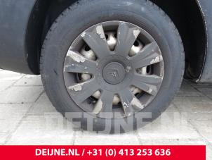 Używane Zestaw obreczy Citroen Berlingo 1.6 Hdi 16V 90 Cena € 211,75 Z VAT oferowane przez van Deijne Onderdelen Uden B.V.