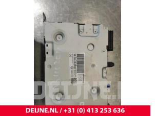 Used Radio module Opel Vivaro 2.0 CDTI 150 Price € 242,00 Inclusive VAT offered by van Deijne Onderdelen Uden B.V.