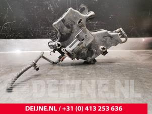Usagé Réservoir auxiliaire Citroen Jumpy 2.0 Blue HDI 120 Prix € 332,75 Prix TTC proposé par van Deijne Onderdelen Uden B.V.