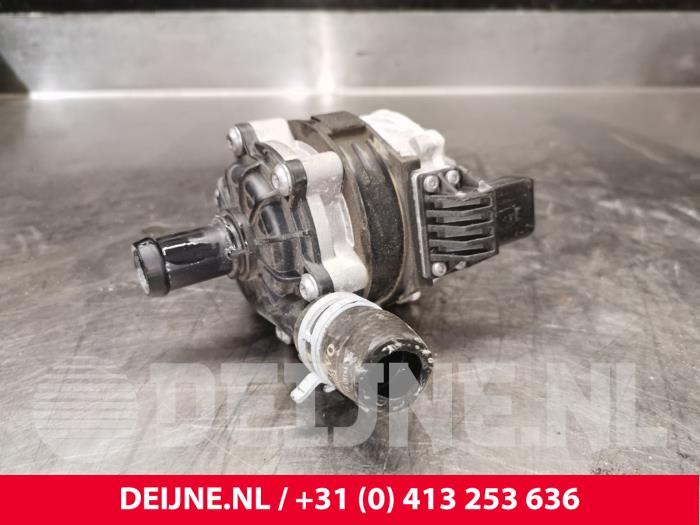 Begagnade Vattenpump Polestar Polestar 2 78kWh Long Range Dual Motor Pris € 145,20 Inklusive moms erbjuds av van Deijne Onderdelen Uden B.V.