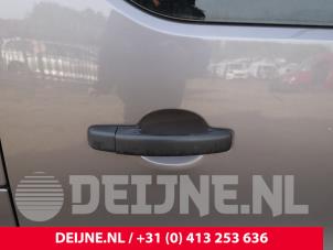 Gebrauchte Schiebetürgriff links Opel Vivaro 1.6 CDTI BiTurbo 140 Preis auf Anfrage angeboten von van Deijne Onderdelen Uden B.V.
