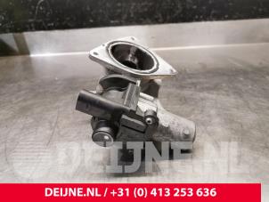 AGR Ventil van een Volkswagen Crafter 2.5 TDI 30/32/35/46/50 2011
