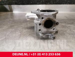 AGR Ventil van een Volkswagen Crafter 2.5 TDI 30/32/35/46/50 2011