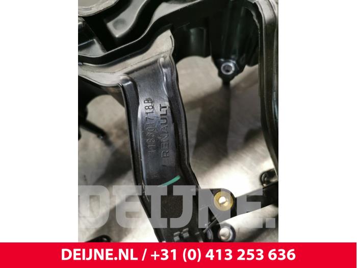 PCV valve from a Renault Trafic (1FL/2FL/3FL/4FL) 2.0 dCi 16V 130 2023