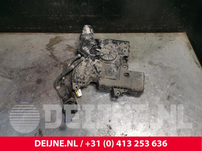 Gebrauchte Adblue Tank Volkswagen Crafter (SY) 2.0 TDI FWD Preis € 484,00 Mit Mehrwertsteuer angeboten von van Deijne Onderdelen Uden B.V.