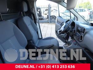 Usagé Siège droit Citroen Berlingo 1.6 BlueHDI 75 Prix sur demande proposé par van Deijne Onderdelen Uden B.V.