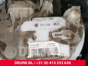Używane Elektryczna pompa paliwa Renault Trafic (1FL/2FL/3FL/4FL) 1.6 dCi 115 Cena na żądanie oferowane przez van Deijne Onderdelen Uden B.V.