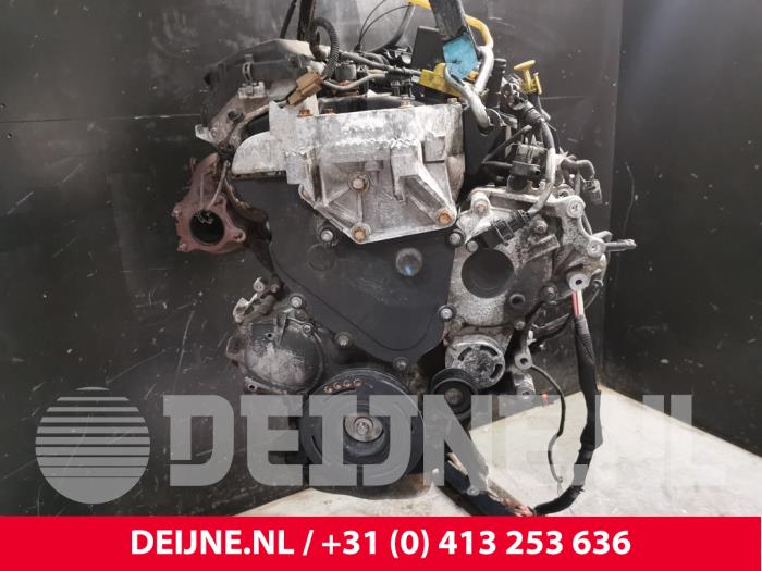 Silnik z Renault Master III (ED/HD/UD) 2.5 dCi 150 FAP 2009