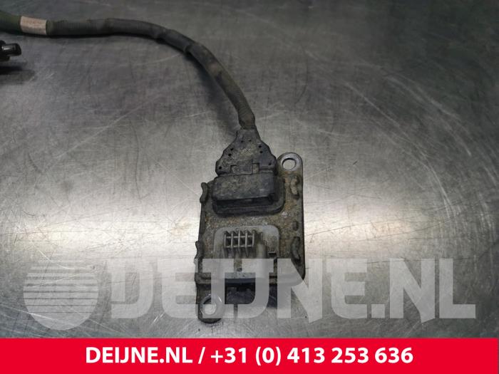 Nox sensor from a Opel Vivaro 1.6 CDTi BiTurbo 125 2019