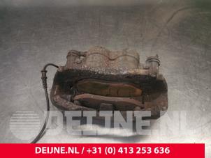 Usagé Etrier de frein (pince) avant droit Volkswagen Crafter 2.5 TDI 30/35/50 Prix € 60,50 Prix TTC proposé par van Deijne Onderdelen Uden B.V.