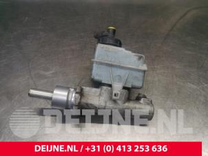 Usagé Cylindre de frein principal Renault Master III (ED/HD/UD) 2.5 dCi 150 FAP Prix € 60,50 Prix TTC proposé par van Deijne Onderdelen Uden B.V.