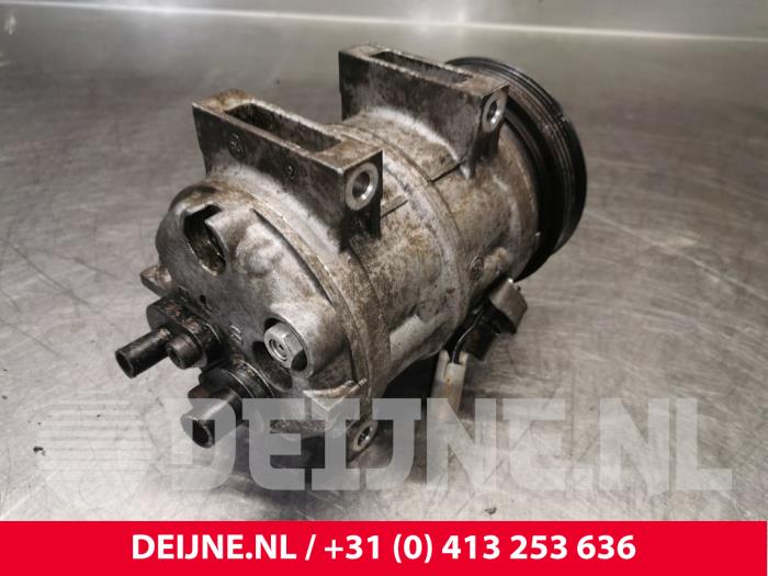 Air conditioning pump from a Volvo C70 (NC) 2.0 T 20V 2002