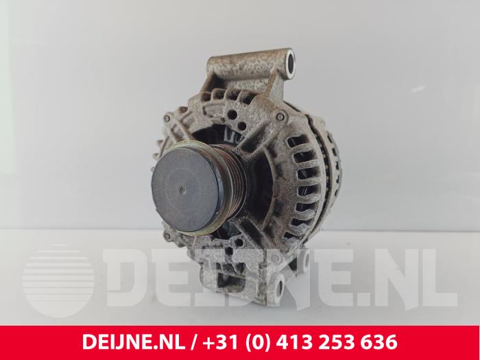 Usagé Dynamo Volvo V70 (BW) 2.0 16V Prix € 70,00 Règlement à la marge proposé par van Deijne Onderdelen Uden B.V.