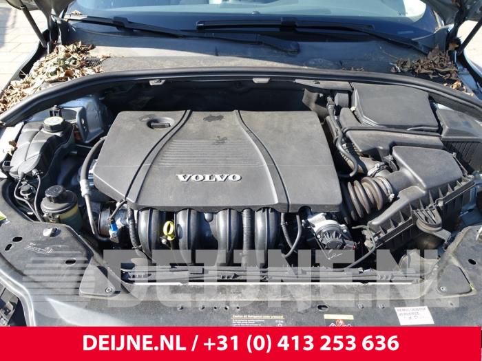 Motor de un Volvo V70 (BW) 2.0 16V 2008