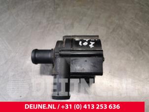 Gebrauchte Zusätzliche Wasserpumpe Volkswagen Crafter (SY) 2.0 TDI Preis € 36,30 Mit Mehrwertsteuer angeboten von van Deijne Onderdelen Uden B.V.