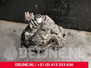 Usados Caja de cambios Volkswagen Transporter T6 2.0 TDI 150 Precio € 3.327,50 IVA incluido ofrecido por van Deijne Onderdelen Uden B.V.