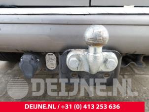 Gebrauchte Anhängerkupplung Volkswagen Transporter T6 2.0 TDI 150 Preis € 302,50 Mit Mehrwertsteuer angeboten von van Deijne Onderdelen Uden B.V.