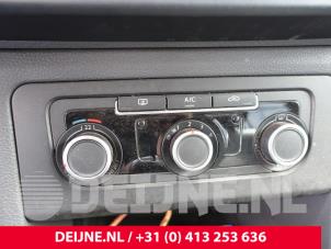 Gebrauchte Heizung Bedienpaneel Volkswagen Amarok 2.0 BiTDI 16V 140 4Motion Preis auf Anfrage angeboten von van Deijne Onderdelen Uden B.V.