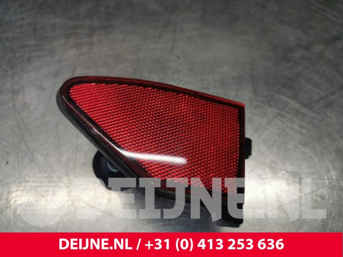 Begagnade Diverse Tesla Model S 75D Pris € 24,20 Inklusive moms erbjuds av van Deijne Onderdelen Uden B.V.
