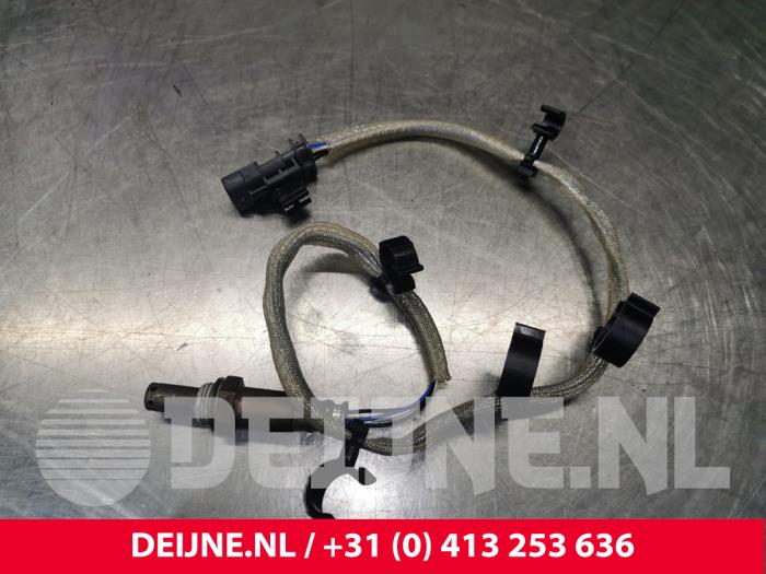 Używane Sonda lambda Volvo V60 II (ZW) 2.0 B3 16V Mild Hybrid Cena € 50,00 Procedura marży oferowane przez van Deijne Onderdelen Uden B.V.