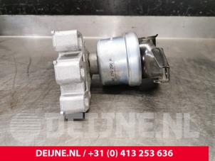 Used Engine mount Volkswagen Transporter T6 2.0 TDI 150 Price € 42,35 Inclusive VAT offered by van Deijne Onderdelen Uden B.V.