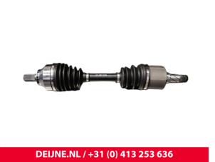 Nya Drivaxel, vänster fram Volvo V50 Pris € 78,65 Inklusive moms erbjuds av van Deijne Onderdelen Uden B.V.
