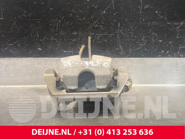 Gebrauchte Bremszange rechts hinten Tesla Model 3 EV AWD Preis € 151,25 Mit Mehrwertsteuer angeboten von van Deijne Onderdelen Uden B.V.