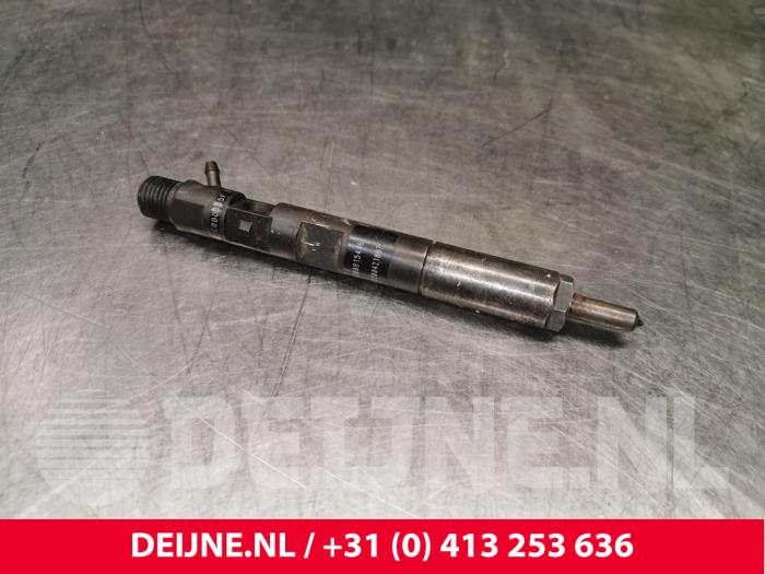 Usagé Injecteurs Renault Kangoo Express (FW) 1.5 dCi 90 FAP Prix € 72,60 Prix TTC proposé par van Deijne Onderdelen Uden B.V.