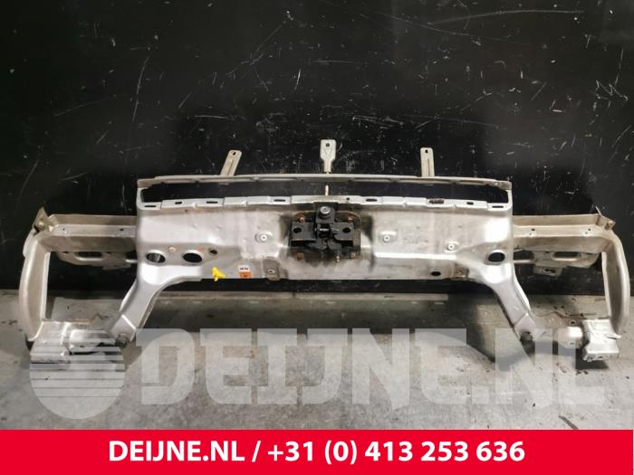Używane Panel przedni Ford Transit Connect 1.8 TDdi LWB Euro 3 Cena € 48,40 Z VAT oferowane przez van Deijne Onderdelen Uden B.V.