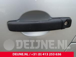 Used Door handle 2-door, left Renault Trafic (1FL/2FL/3FL/4FL) 1.6 dCi 90 Price on request offered by van Deijne Onderdelen Uden B.V.