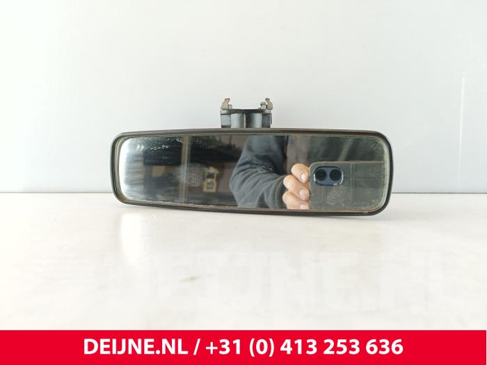 Usados Retrovisor interior Citroen Jumpy 2.0 Blue HDI 120 Precio € 24,20 IVA incluido ofrecido por van Deijne Onderdelen Uden B.V.