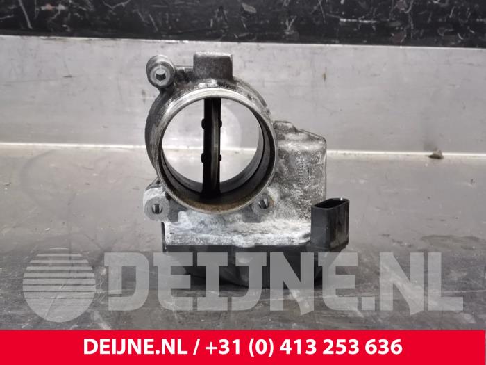Usagé Boitier papillon Volkswagen Transporter T5 2.0 TDI DRF Prix € 60,50 Prix TTC proposé par van Deijne Onderdelen Uden B.V.