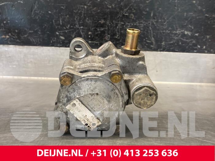 Usagé Pompe de direction Fiat Ducato (243/244/245/247) 2.8 JTD Prix € 84,70 Prix TTC proposé par van Deijne Onderdelen Uden B.V.