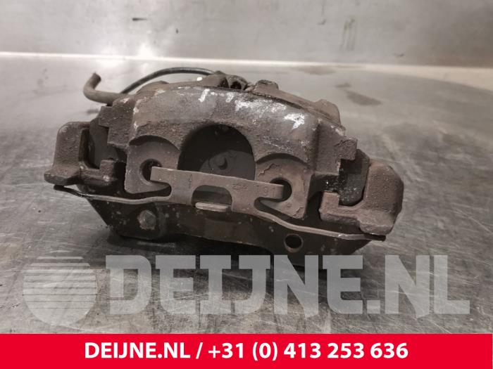 Gebrauchte Bremszange rechts hinten Mercedes Sprinter 3t (903) 311 CDI 16V Preis € 72,60 Mit Mehrwertsteuer angeboten von van Deijne Onderdelen Uden B.V.
